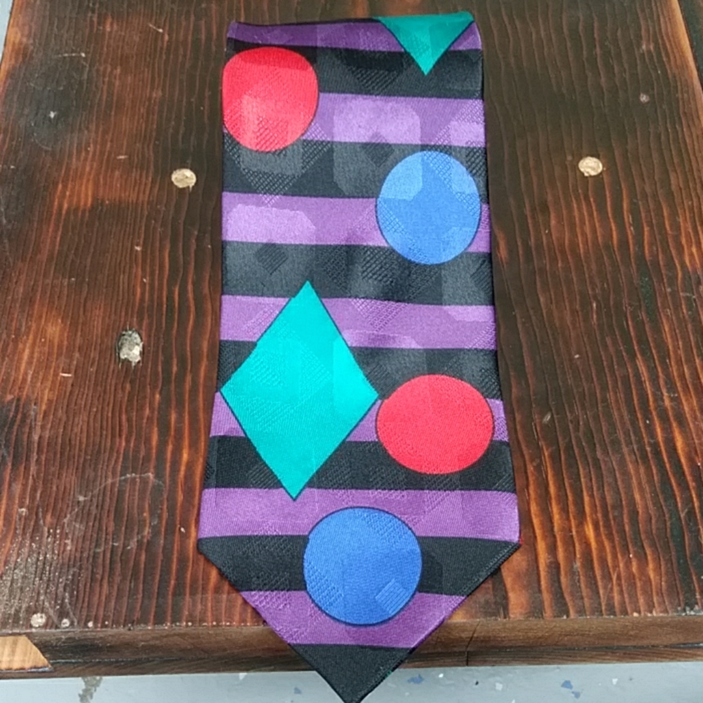 Bugatti tie